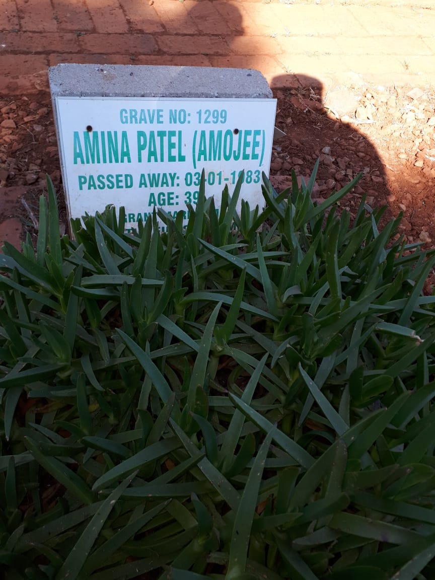 Amina Patel Amojee (AminaFoi)  Jan 3, 1983